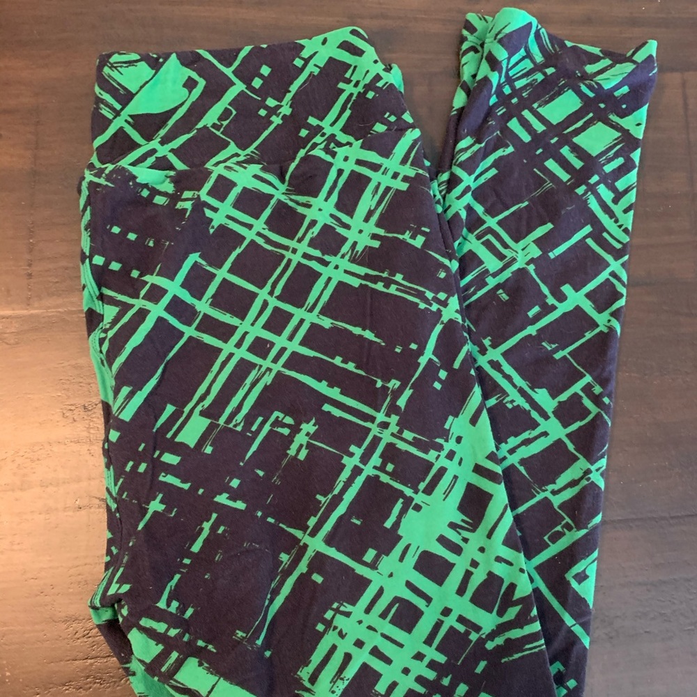 Lularoe TC Tall Curvy Leggings